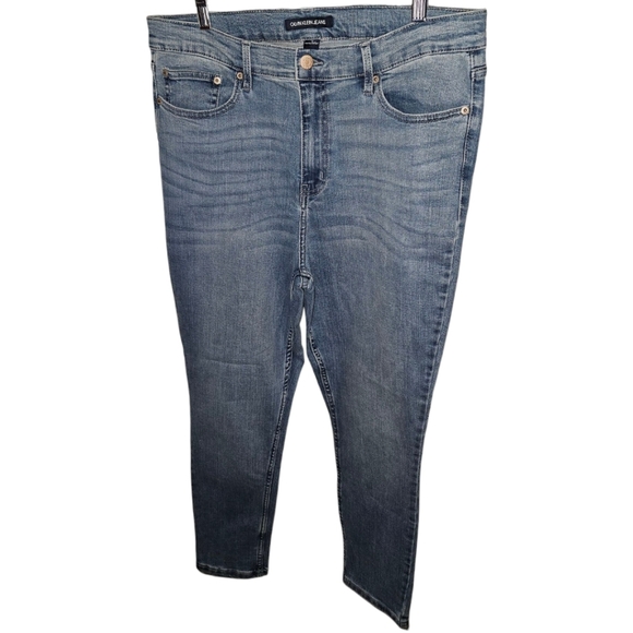 Calvin Klein Jeans High-Rise Skinny Jeans - Picture 1 of 2